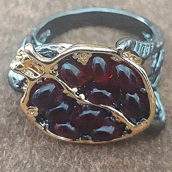 Juicy Scarlet drops of Garnet silver gold plate ring.9